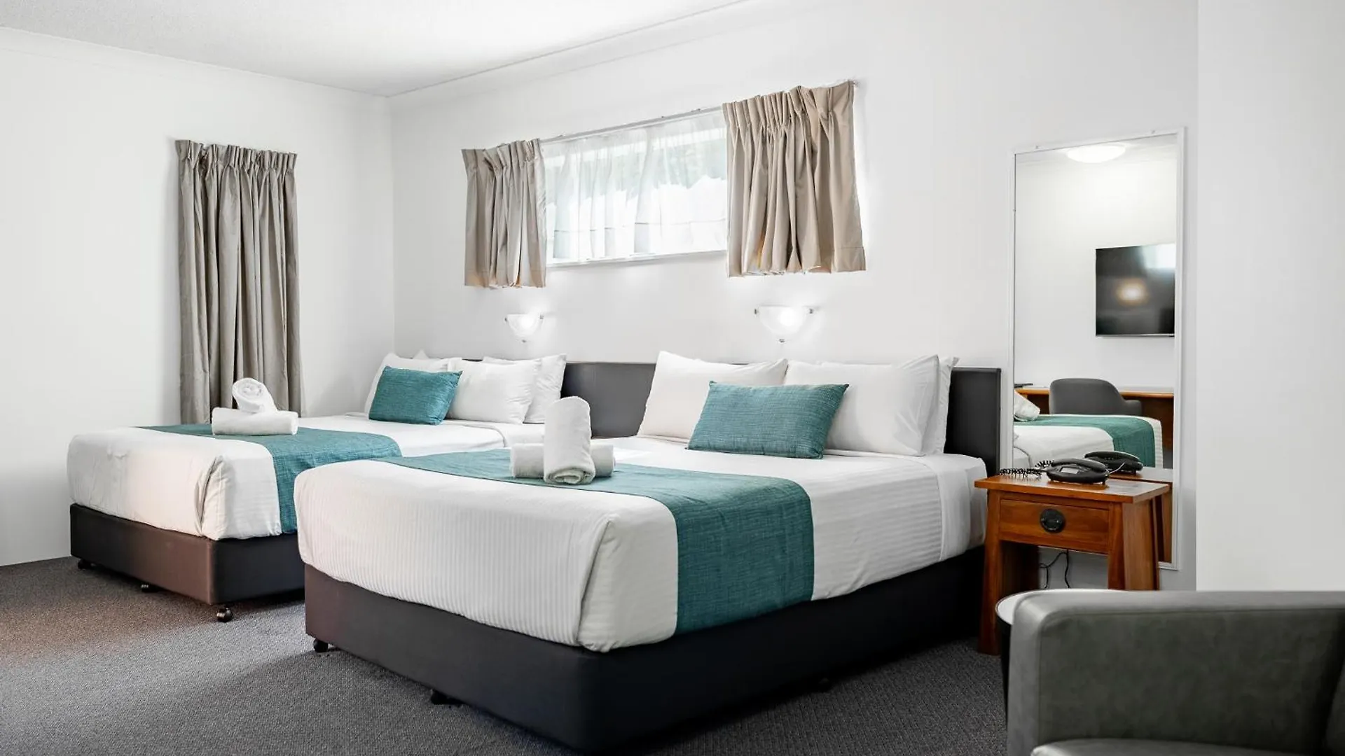 Emerald Maraboon Motor Inn 