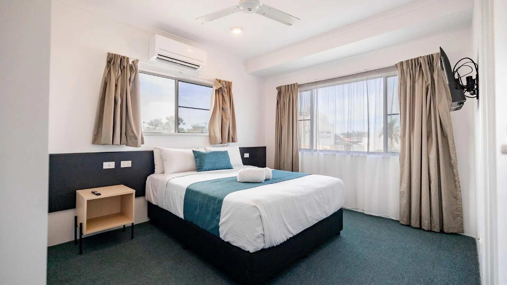 Emerald Maraboon Motor Inn 