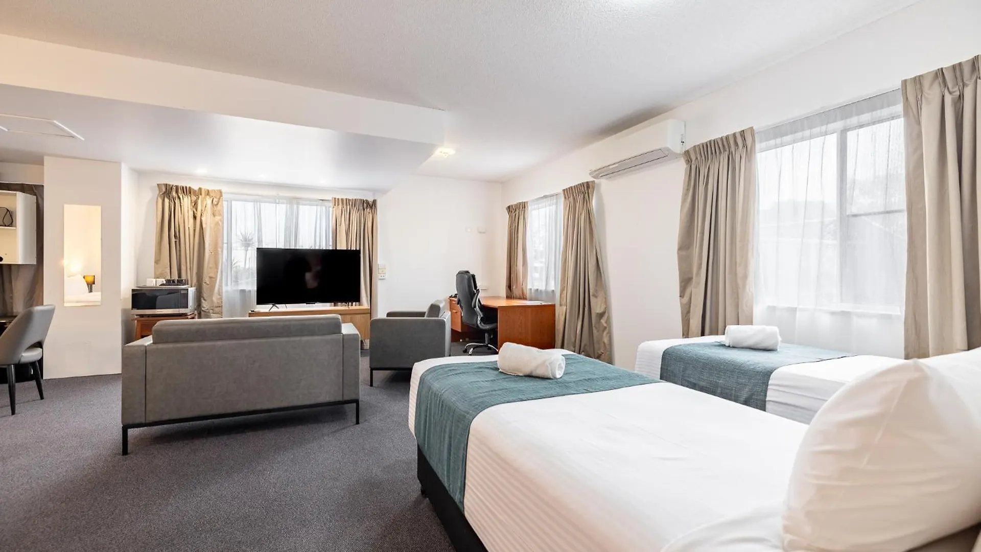 Emerald Maraboon Motor Inn 