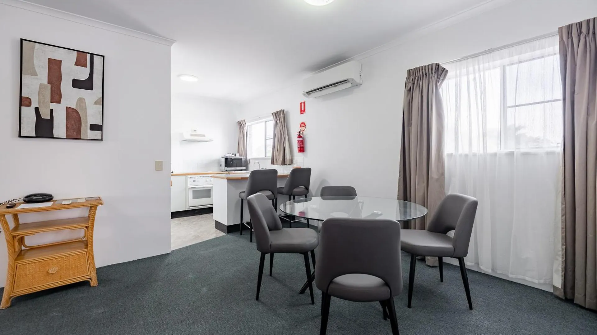 Emerald Maraboon Motor Inn 