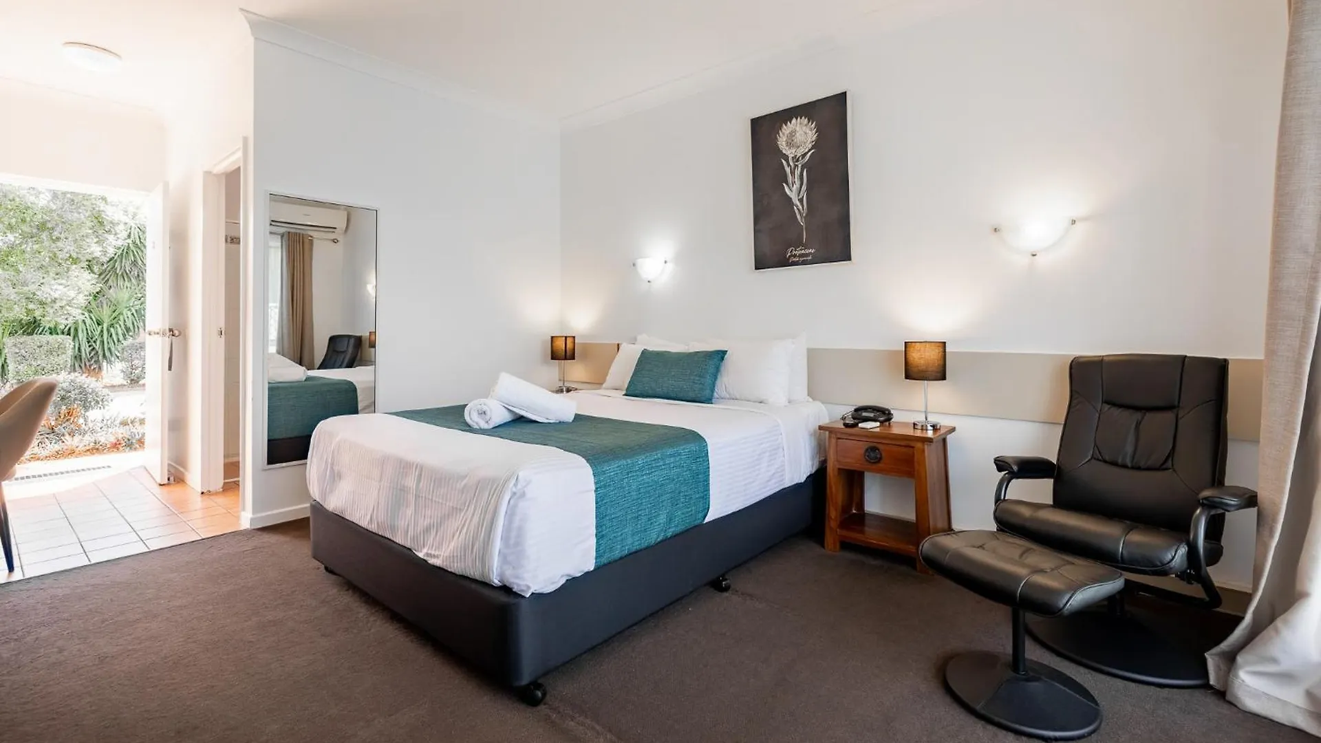 Motel Emerald Maraboon Motor Inn 