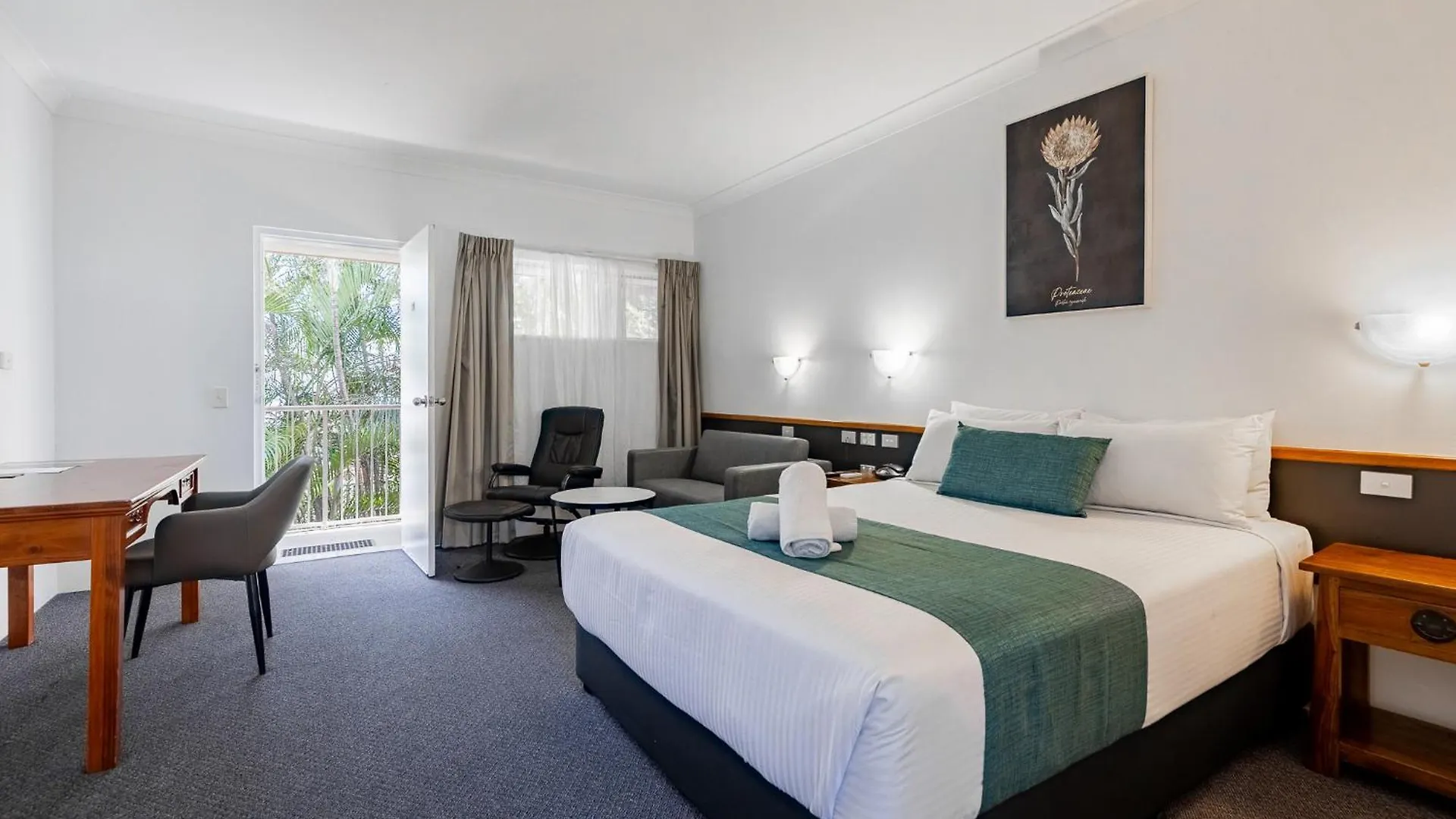 Emerald Maraboon Motor Inn 