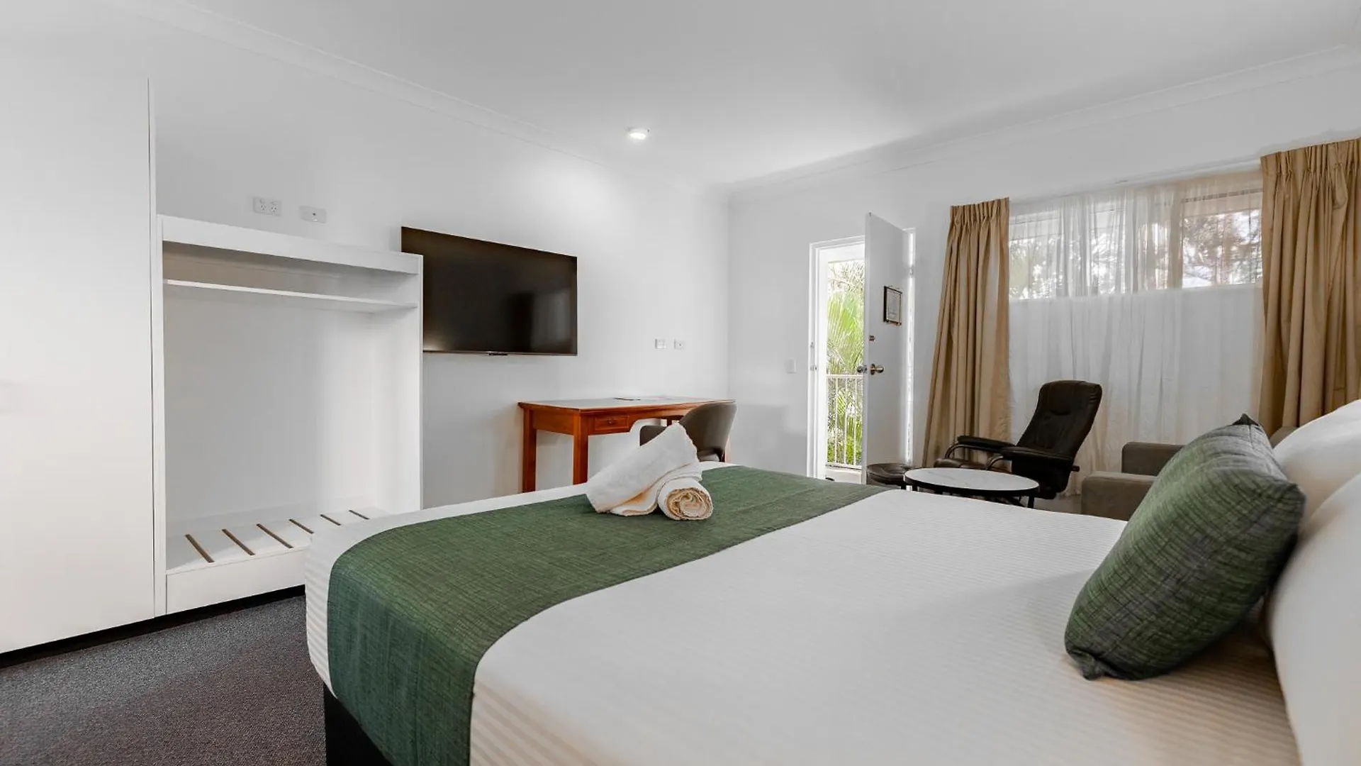 Emerald Maraboon Motor Inn 