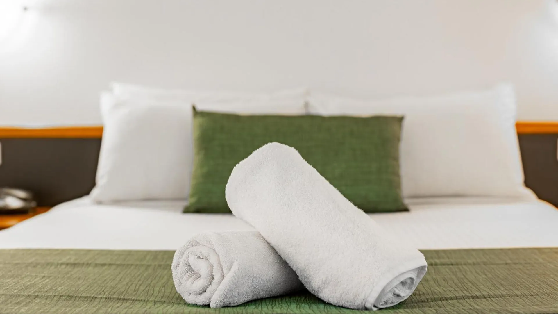 **** Motel Emerald Maraboon Motor Inn 