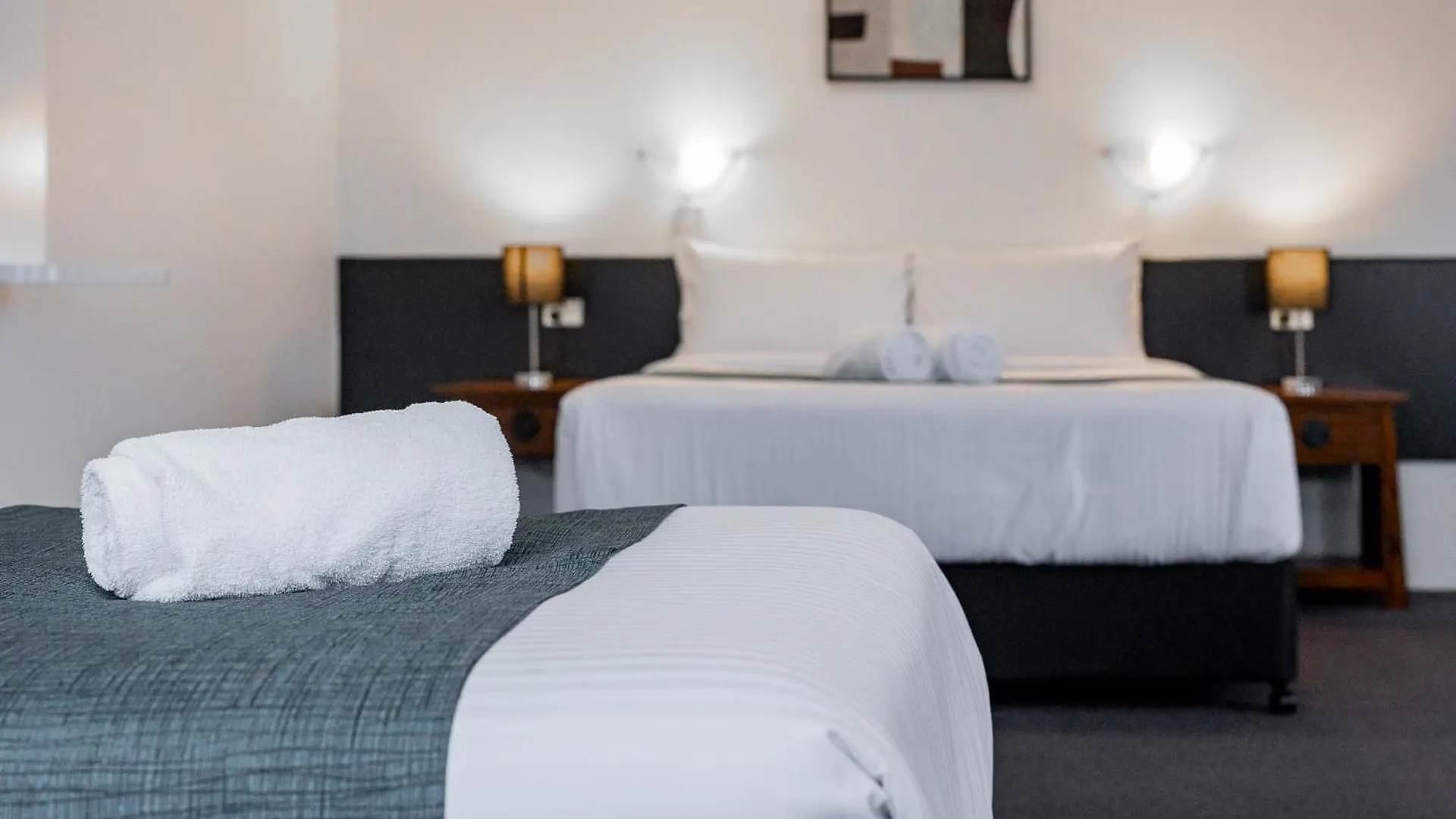 **** Motel Emerald Maraboon Motor Inn 
