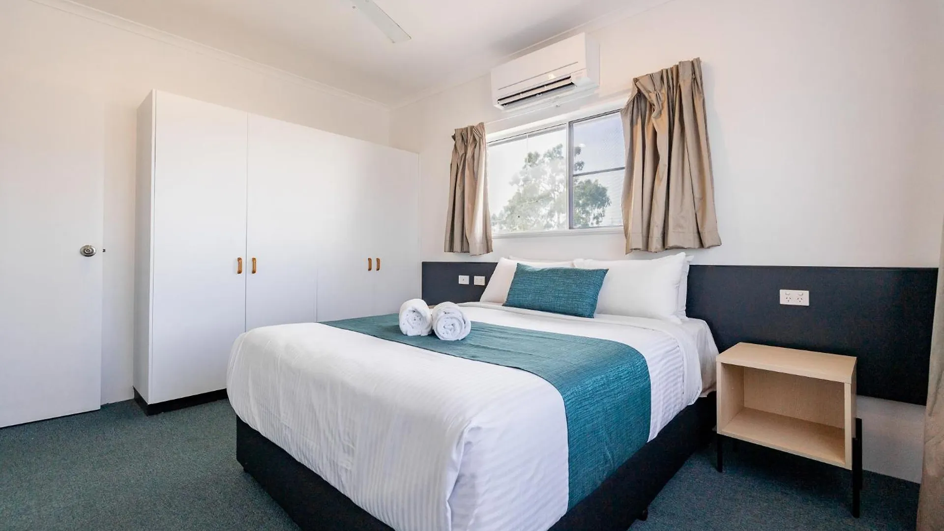 Emerald Maraboon Motor Inn 